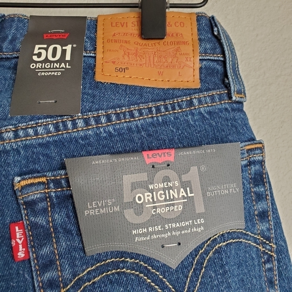 Levi's 501 Crop in Charleston Vision size 26 NWT - Picture 5 of 8
